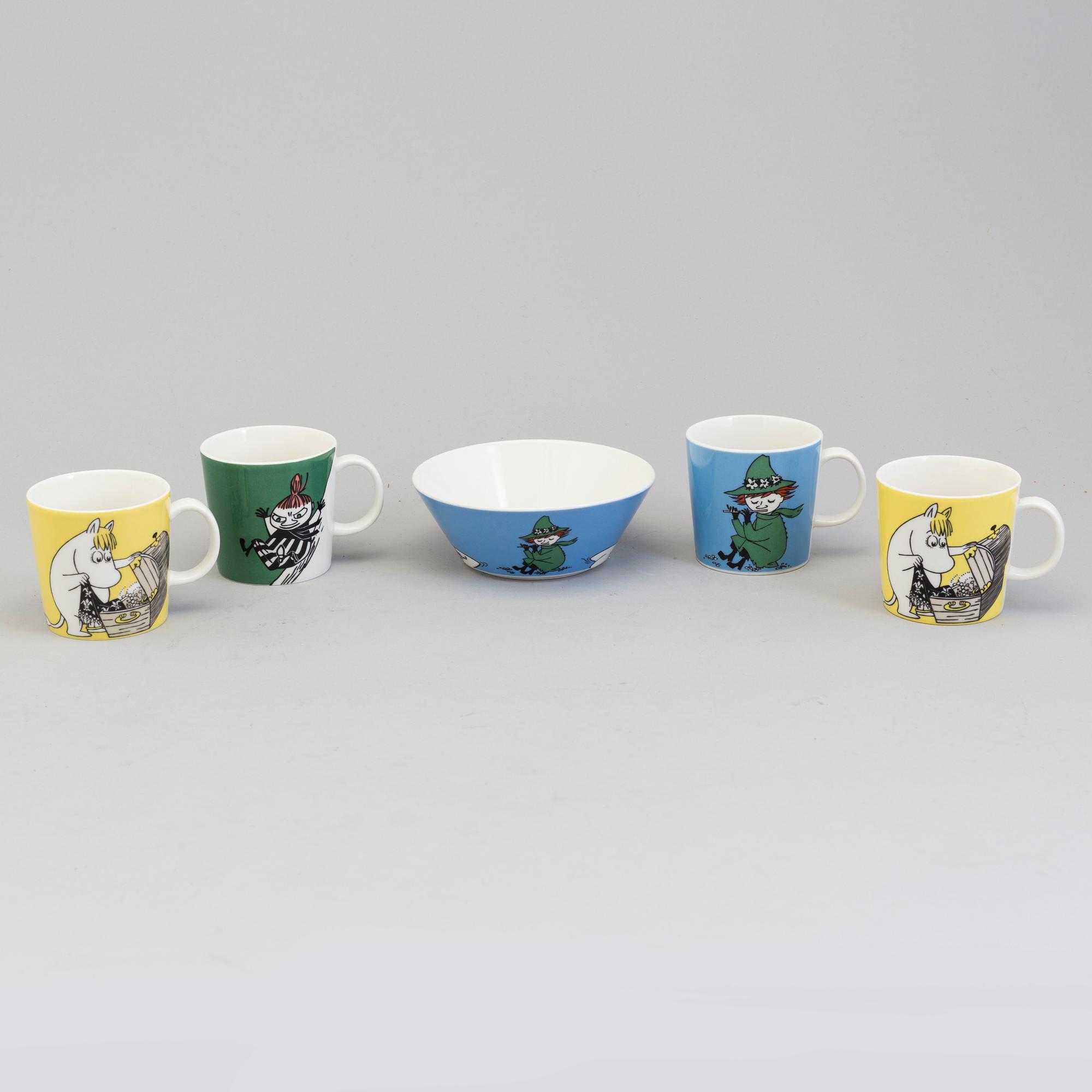 4 porcelain cups and a bowl, Arabia, "Moomin Characters".