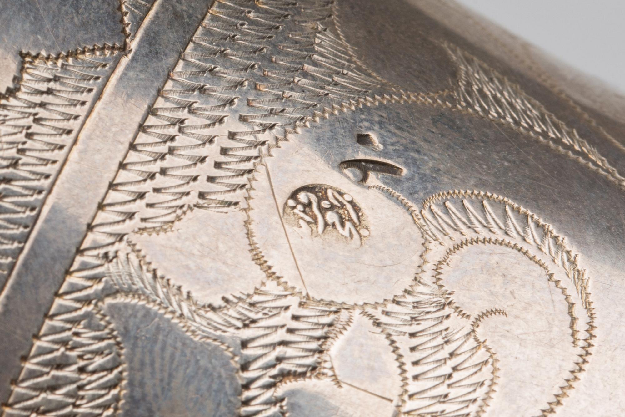 KOPP MED FAT, Osmanska riket, omkring 1900, silver, vikt ca 339 g.