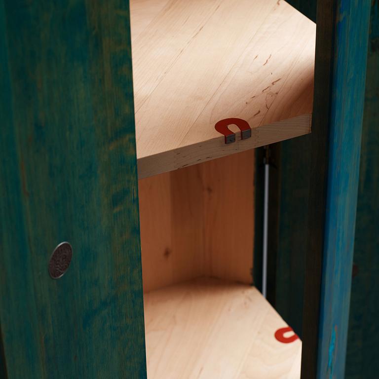 Rolf Hanson, a 'Pelare' cabinet, ed. 81/90, for Källemo, Värnamo, Sweden, post 1991.