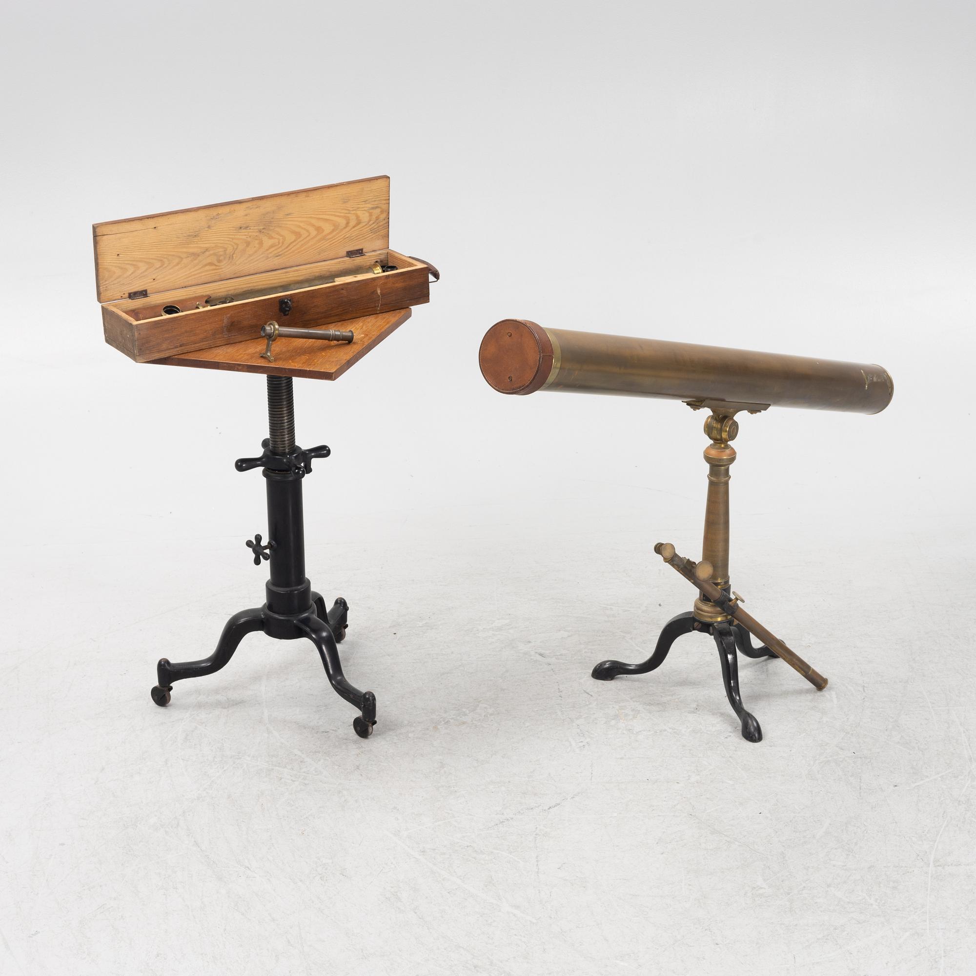 A telescope, A. Bardou, Paris, around the year 1900.