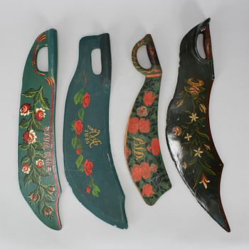 ALLMOGE, 7 delar, bl a 4 skäktknivar, 1800-tal.