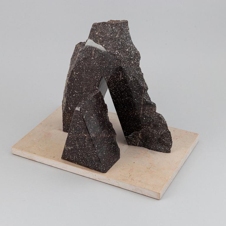 Lasse Brander, a sculpture, 3 parts, porphyry and light coloured stone. Signed and dated -95.