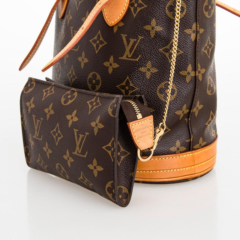 Louis Vuitton, "Petit Bucket", väska samt pochette.