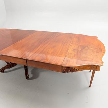 Dining table, Rococo style, first half of the 20th century.