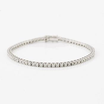 Tennis bracelet, 18K white gold set with brilliant-cut diamonds, accompanied by HRD report.