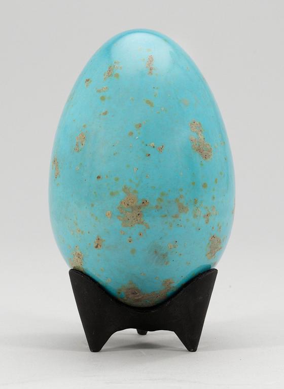 A Hans Hedberg faience egg, Biot, France.