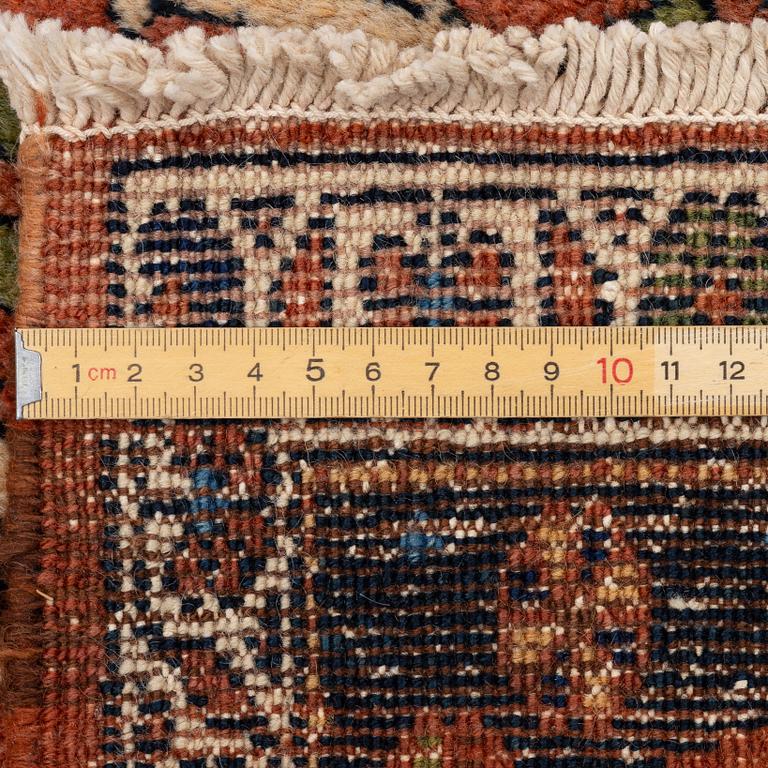 Matta, semiantik Afshar, ca 180 x 140 cm.