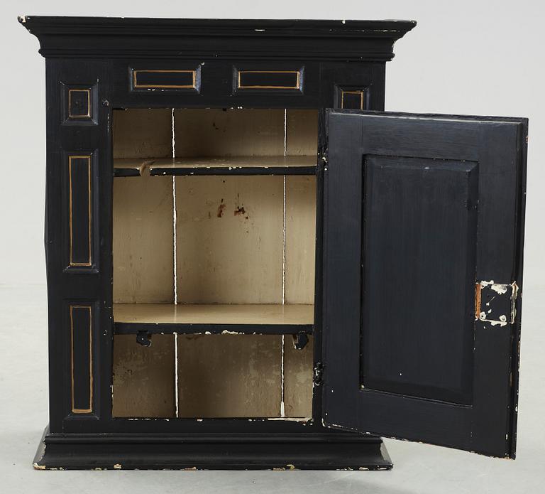 VÄGGSKÅP, barock, 1700-talets mitt.