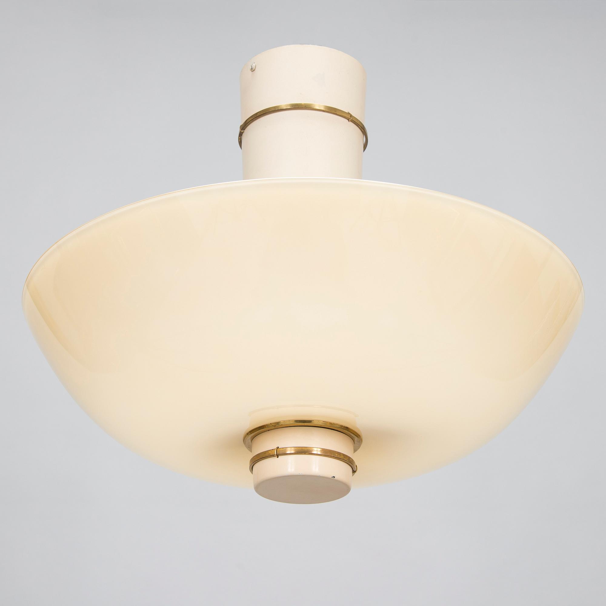Paavo Tynell, taklampa, modell 9053, Taito 1900-talets mitt.