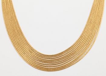 An 18K gold necklace set with round brilliant-cut diamonds.