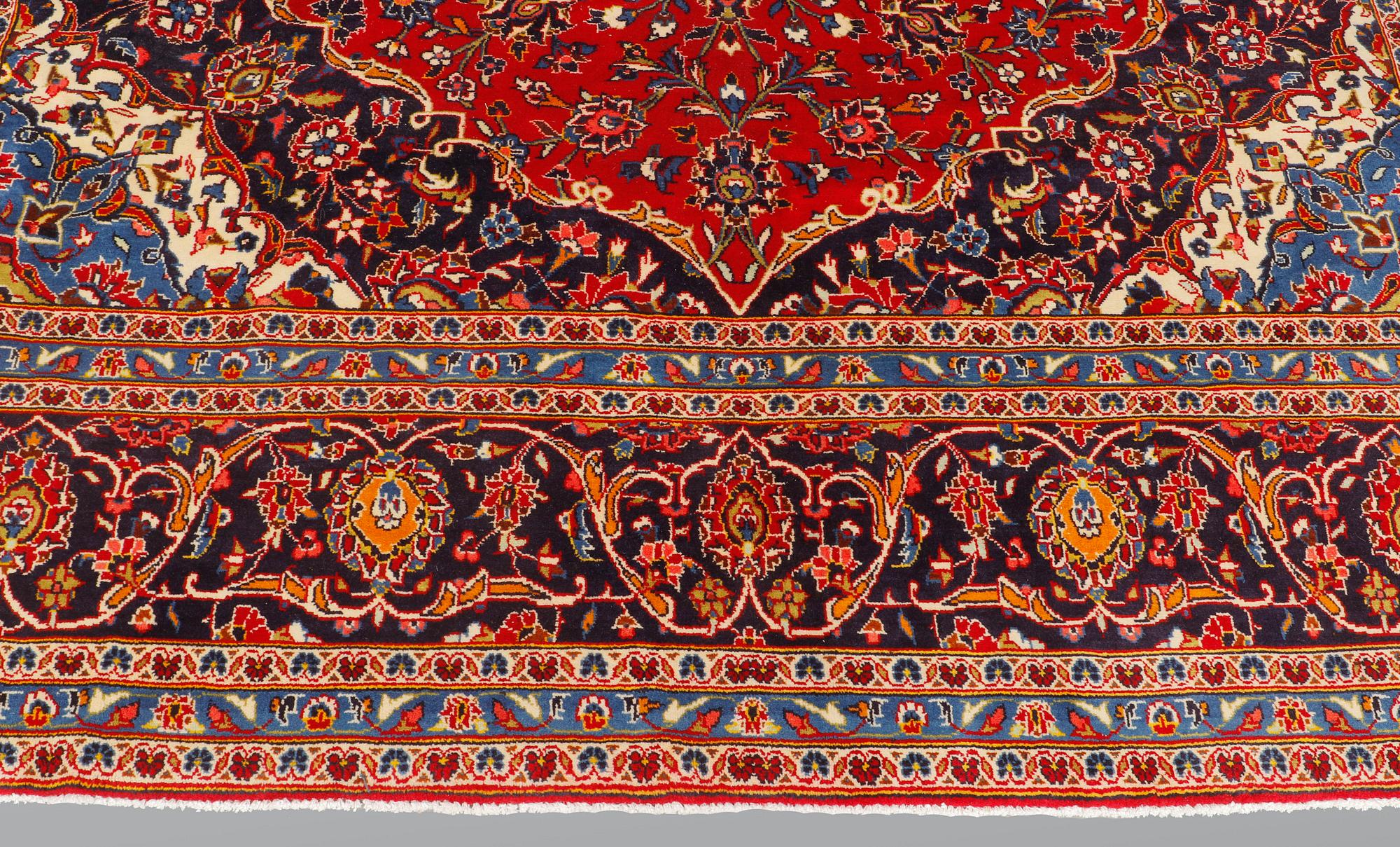 A carpet, Kashan, ca 435 x 293 cm.