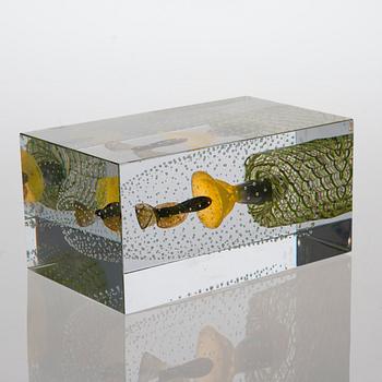Oiva Toikka, A GLASS CUBE.