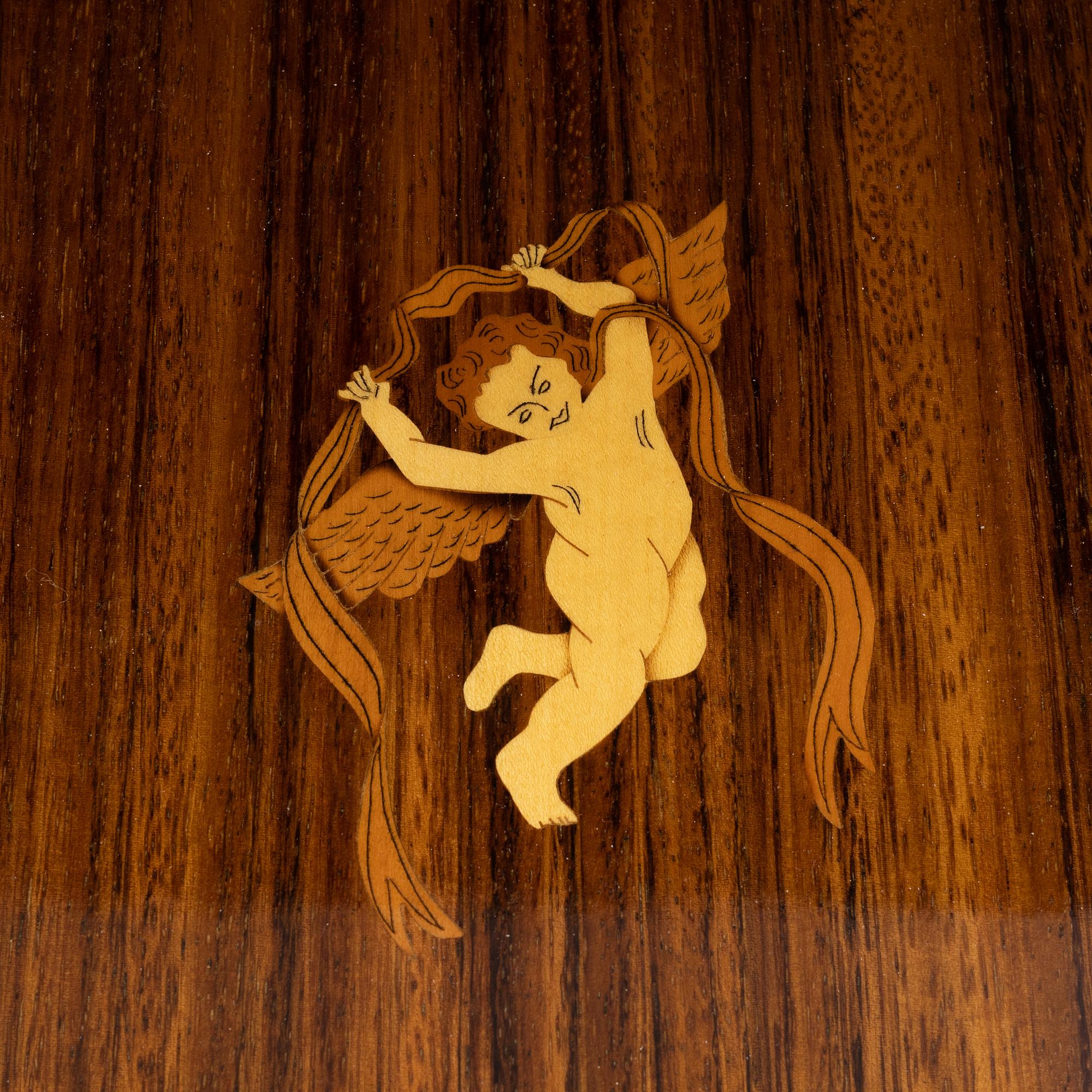 Byrå, sengustaviansk stil, 1900-talets mitt.