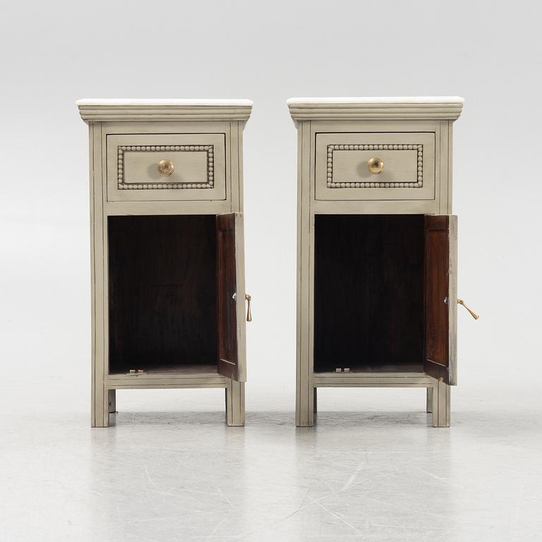 A pair of bedside tables, first half of the 20th Century.