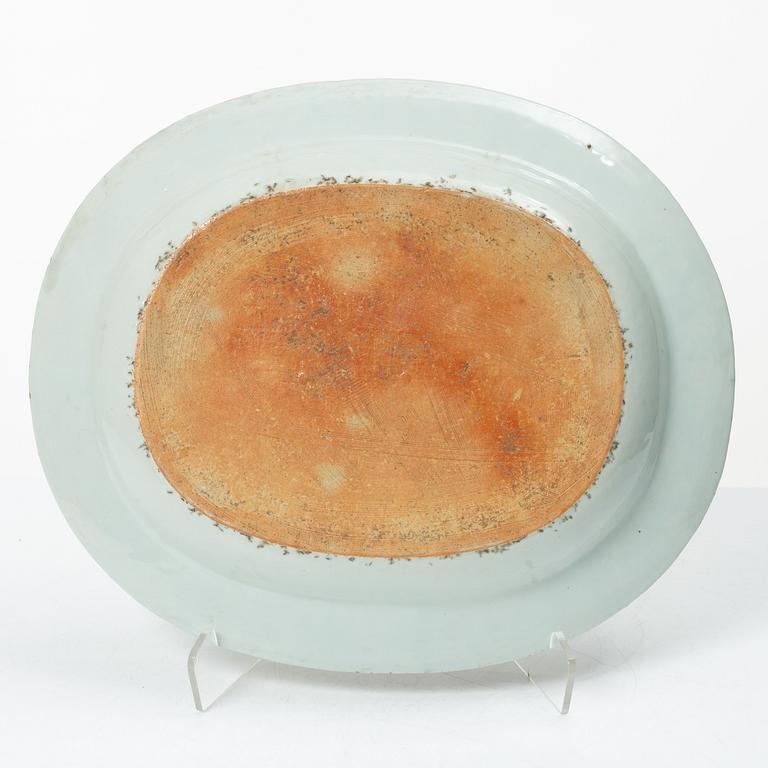 Djupt stekfat, kompaniporslin, Kina, Qingdynastin, Qianlong (1736-95).