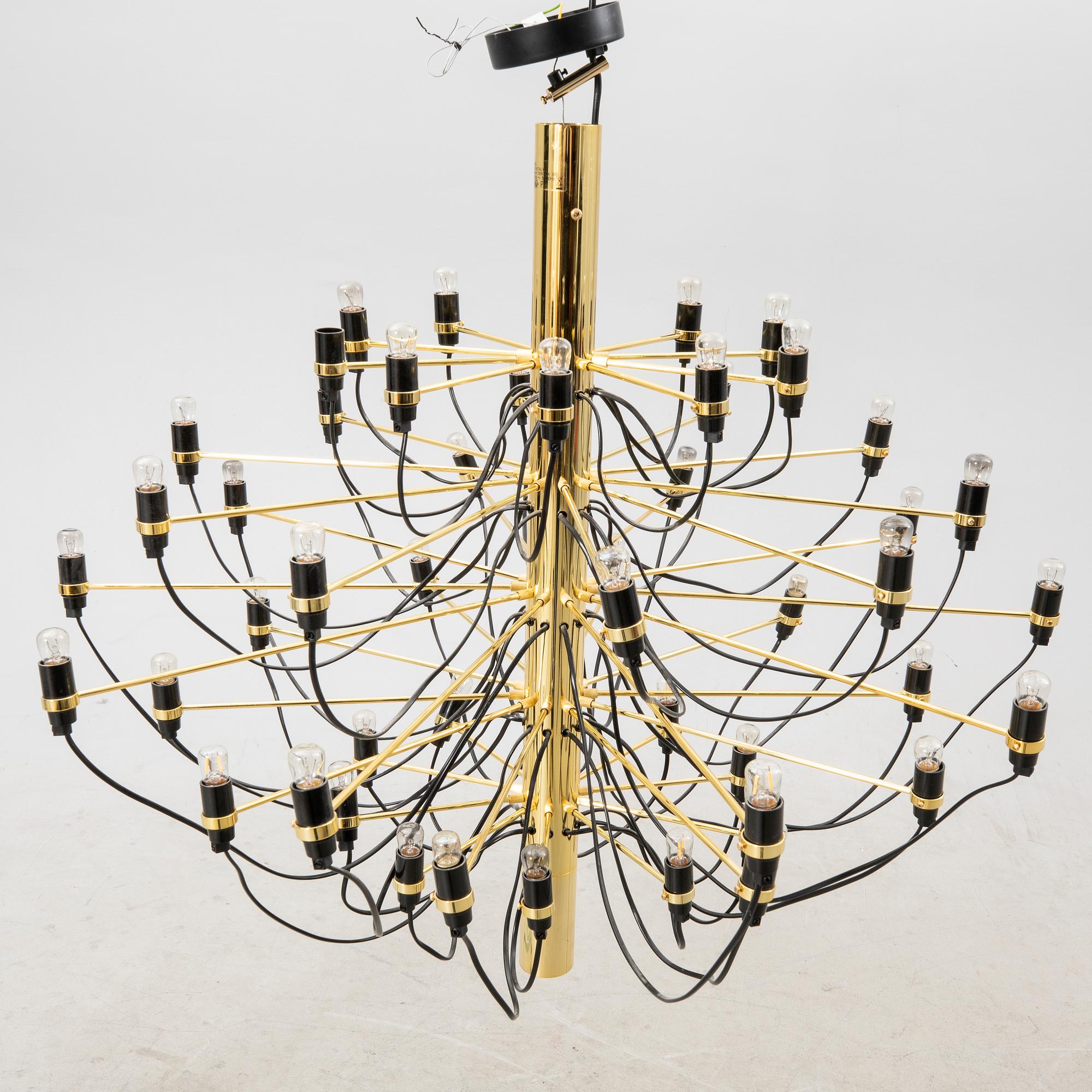Gino Sarfatti, ceiling lamp model 2097/50 Flos Italy.