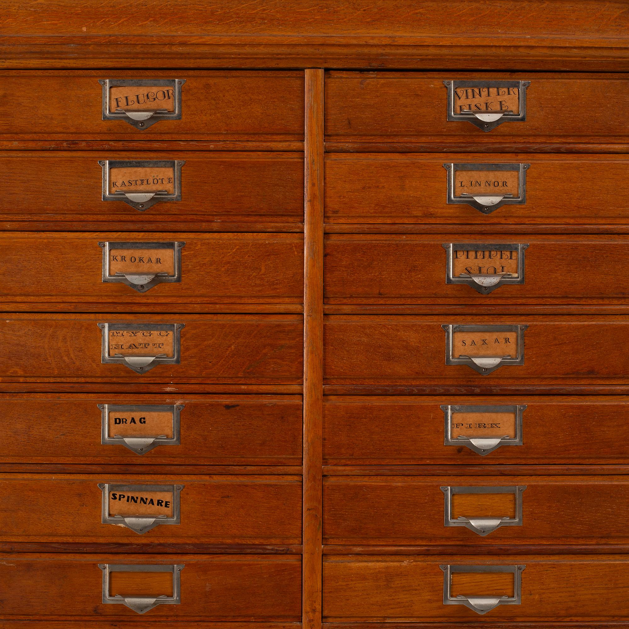 Arkivskåp, 1900-talets mitt.