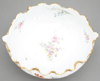 SKÅL, porslin, meissen/sevreliknande märke. 1900-tal.