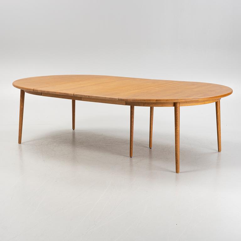 Jonas Lindvall, a astained oak dining table, stolab.