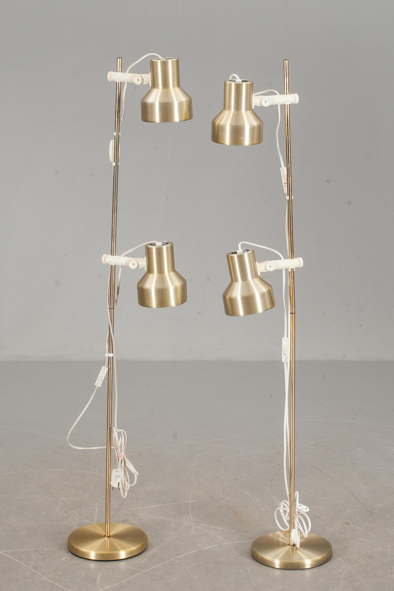 GOLVLAMPOR, 2 st, Belid, 1900-talets senare del.