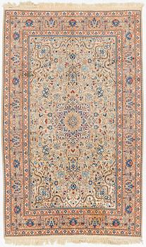 Matta, Isfahan, ca 248 x 153 cm.