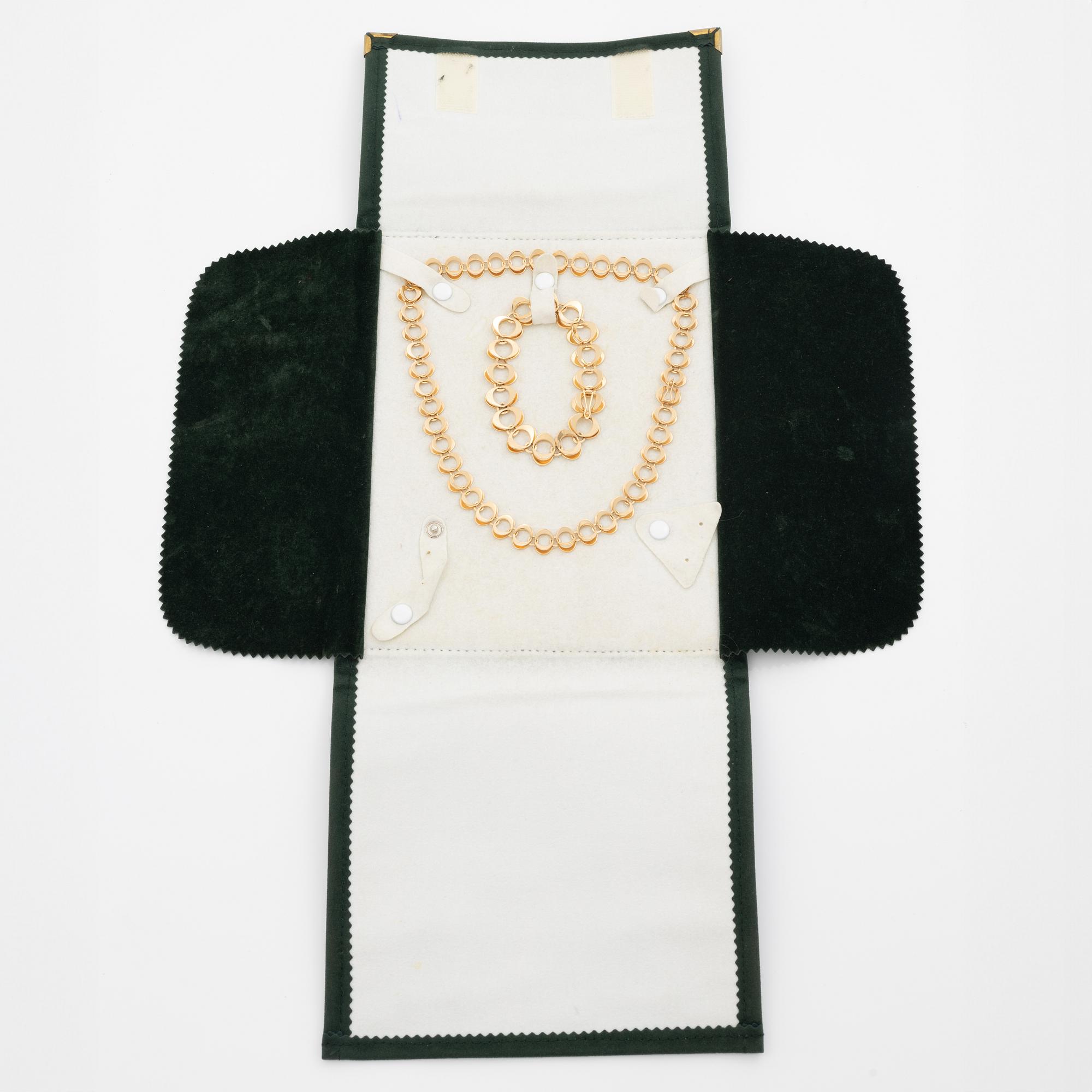 Theresia Hvorslev, a necklace and a bracelet, 18K gold, Falköping 1969.
