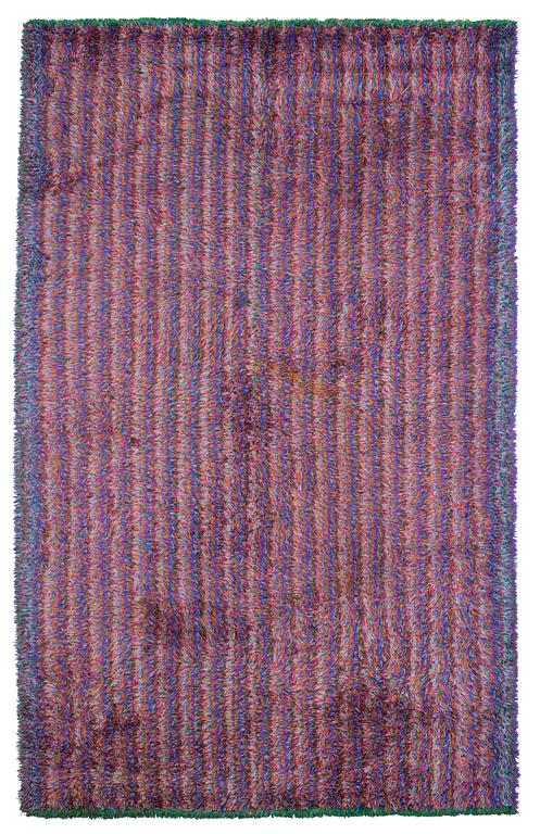 CARPET. Machine made pile. 377,5 x 232,5 cm.