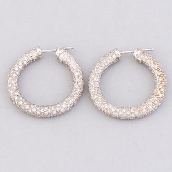 EARRINGS, brilliant cut diamonds, 18K white gold.