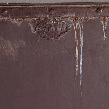 TRÄDGÅRDSMÖBLER, bestående av ett bord och stolar, 6 st, 1900-tal.