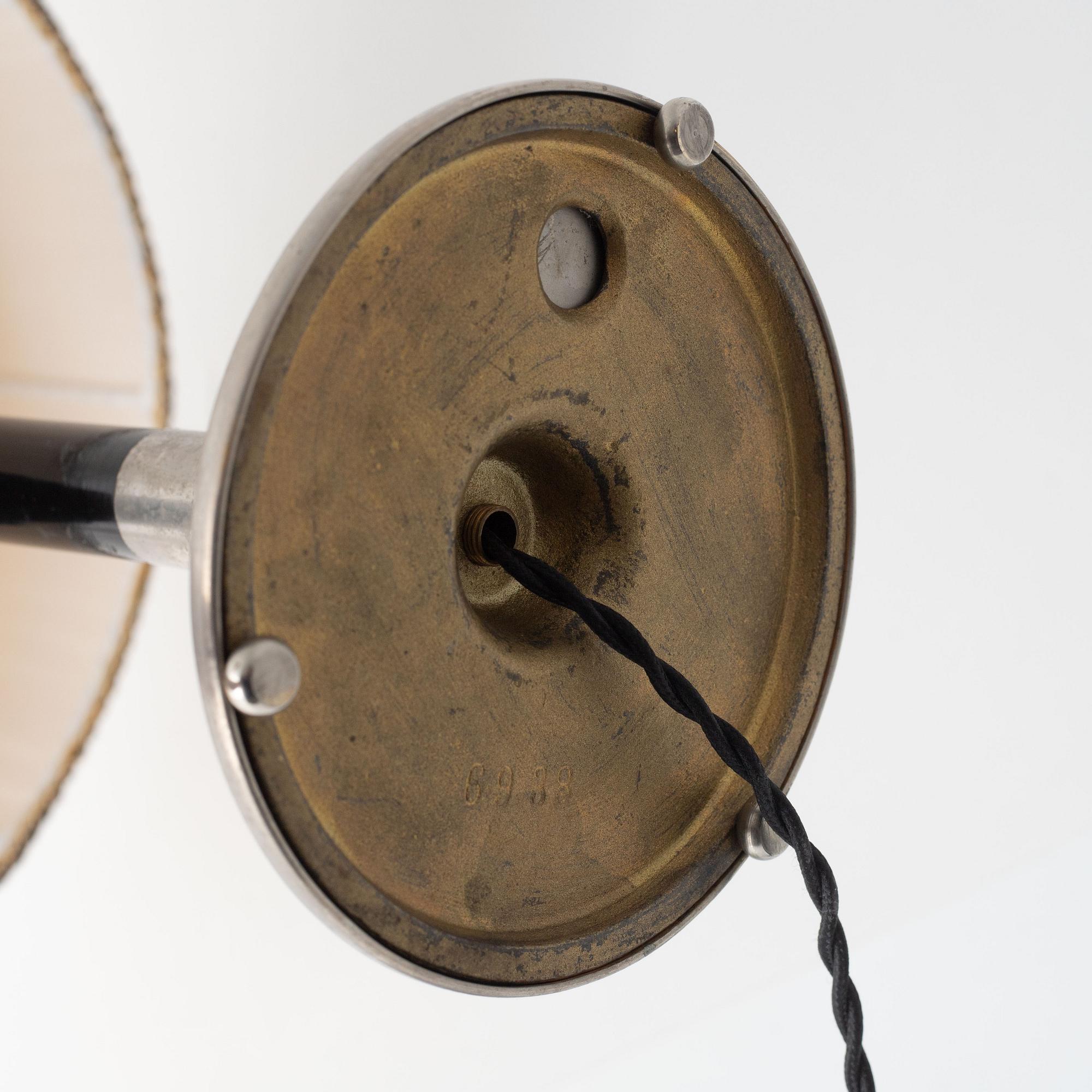 Harald Notini, table lamp, model "6983", Arvid Böhlmarks Lampfabrik, 1930s.