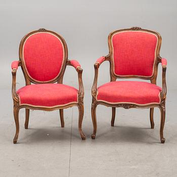 KARMSTOLAR, 2 st, rokokostil, 1900-talets första hälft.