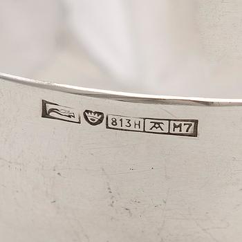 Anna-Greta Eker, Sokerikko ja kermakko, hopeaa ja mahonkia, Auran Kultaseppä oy, Turku 1965.