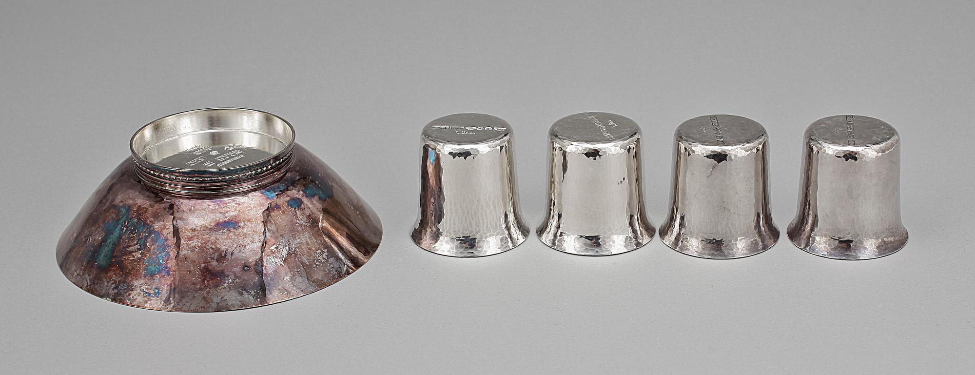 BÄGARE OCH SKÅL, 4+1, silver, Einar Telander resp Löfman för MGAB, 1975/76. Tot vikt ca408g.