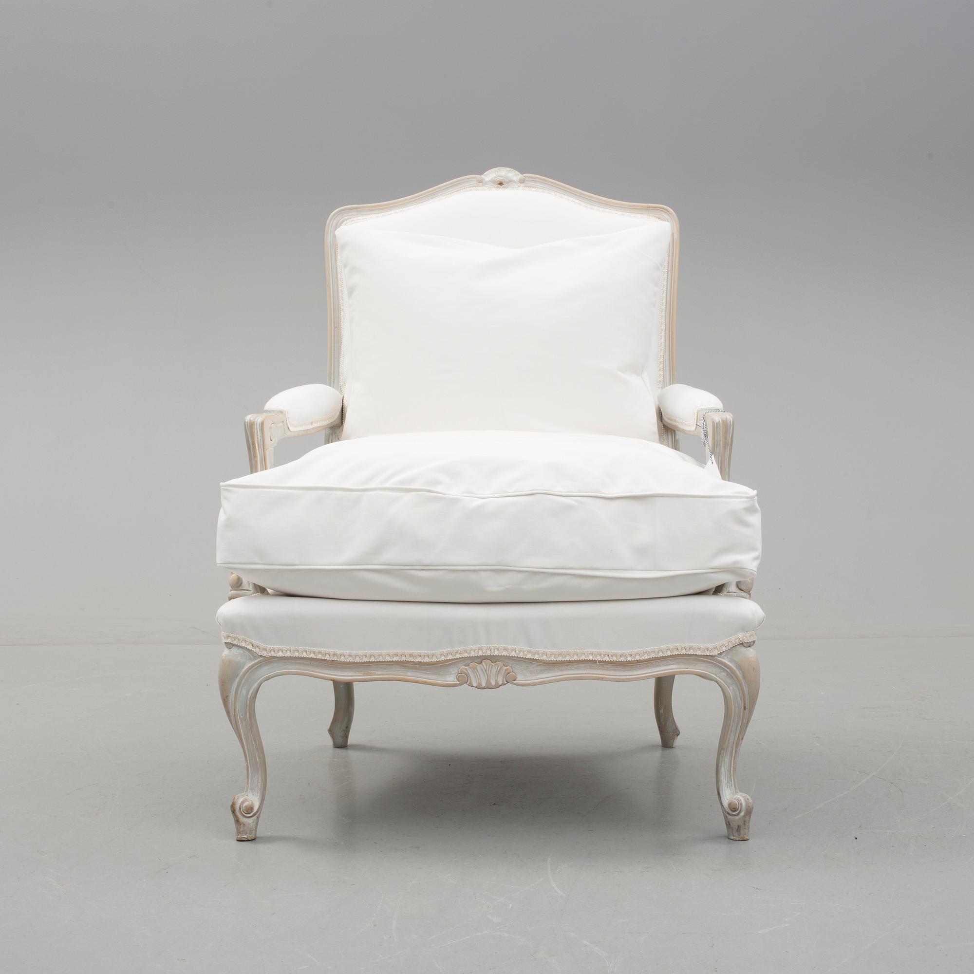 FÅTÖLJ/KARMSTOL, rokokostil, 1900-tal.