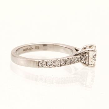 Ring platina med runda briljantslipade diamanter GIA cert, Van Bruun.