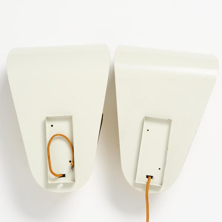 Harald Notini, a pair of wall lamps model "8596", Arvid Böhlmarks Lampfabrik, Stockholm, 1940s-50s.