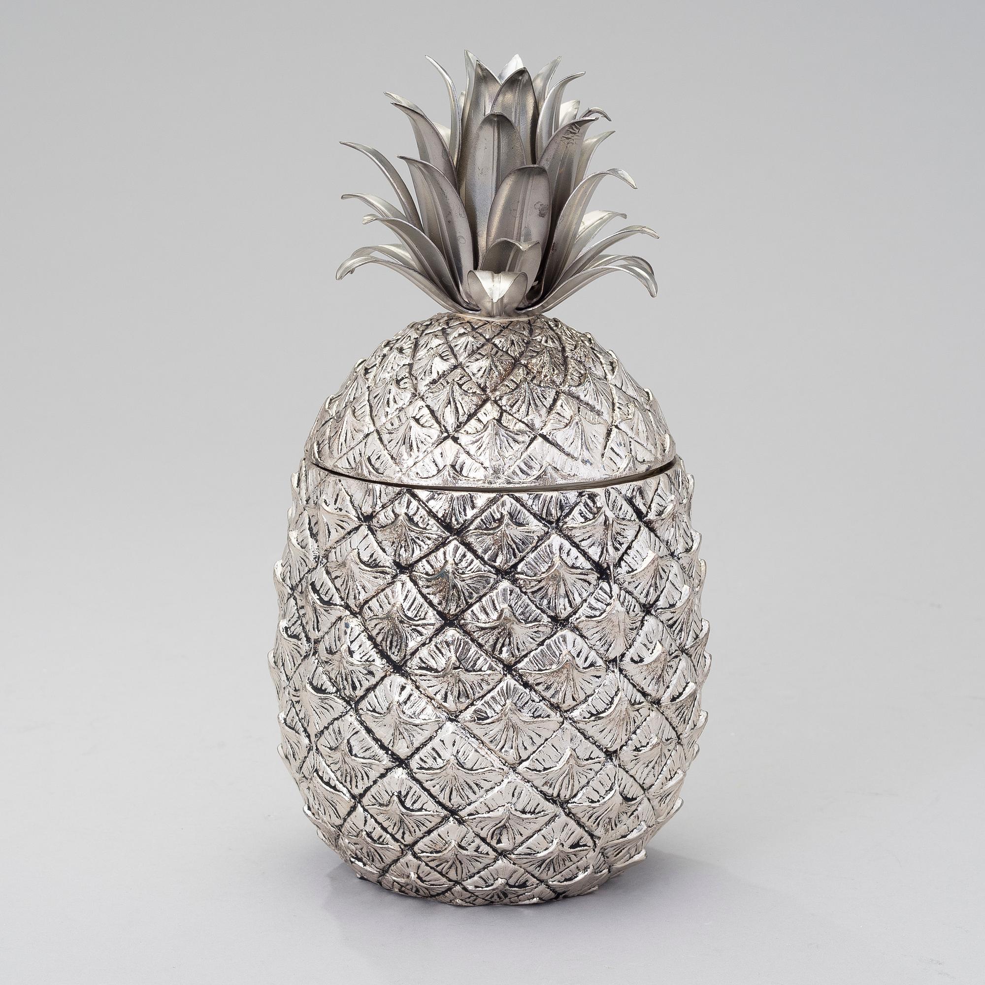 A MAURO MANETTI SIGNED 1960'S ICE BUCKET BY Fonderia d'Arte, Italy.