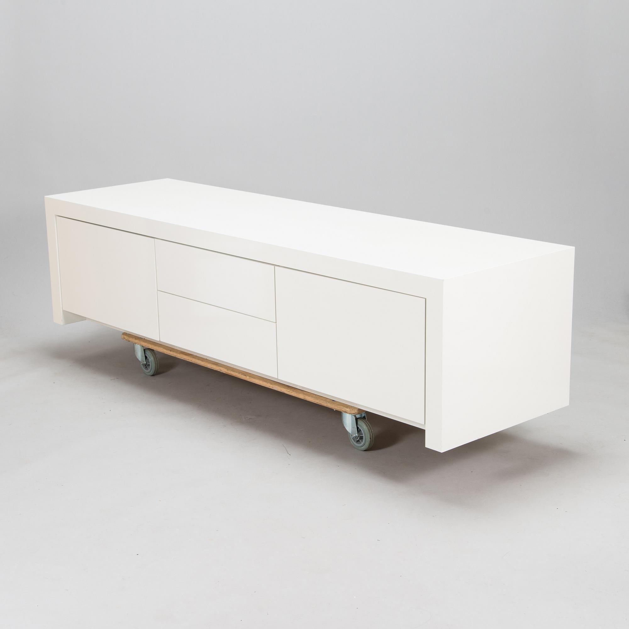 Kirsi Valanti, cabinet, 'Lähellä', Valanti, Finland, 2000s.