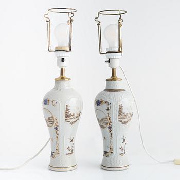 Bordslampor, ett par, porslin, Kina, tidigt 1800-tal.