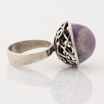 Ring, silver with cabochon cut amethyst, GK Kaplan.