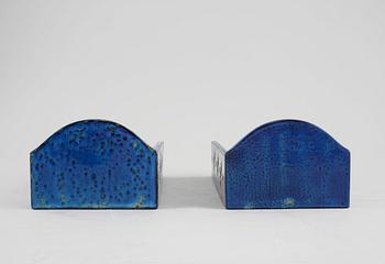 A pair of wall sconces in stoneware, designed by Berte Jessen for Aluminia, Denmark, third quarter of the 20h century.