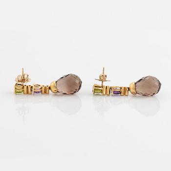 A pair of 18K gold earrings with briolette-cut smoky quartz, peridot, amethyst.