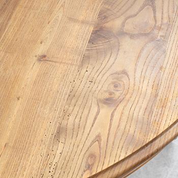 Dining table, 19th century.