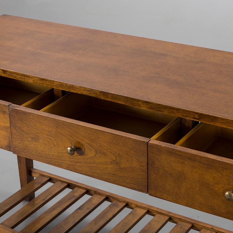 SIDEBOARD modern tillverkning.