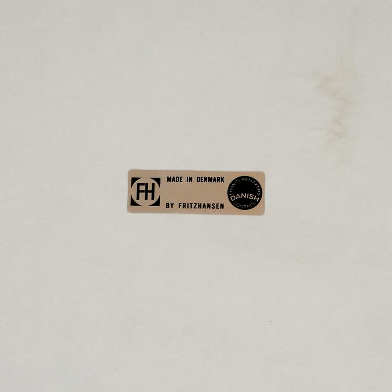 MATBORD, "Superellips", Bruno Mathsson och Piet Hein för Fritz Hansen, 1900/2000-tal.