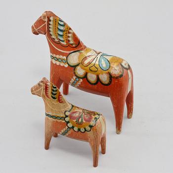 DALAHÄSTAR, 2 st, tidigt 1900-tal.