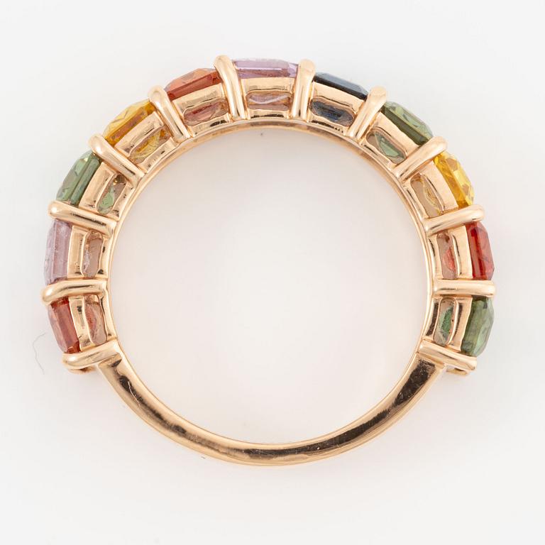 Ring, 18K rose gold with multi-coloured sapphires.