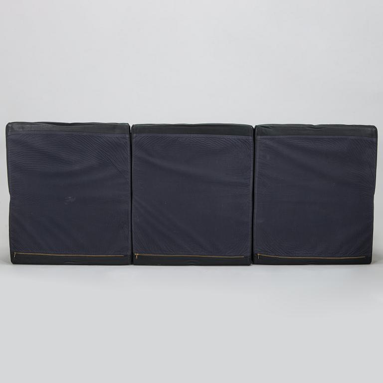 Yrjö Kukkapuro, a 1980's 'Experiment sofa' for Avarte.