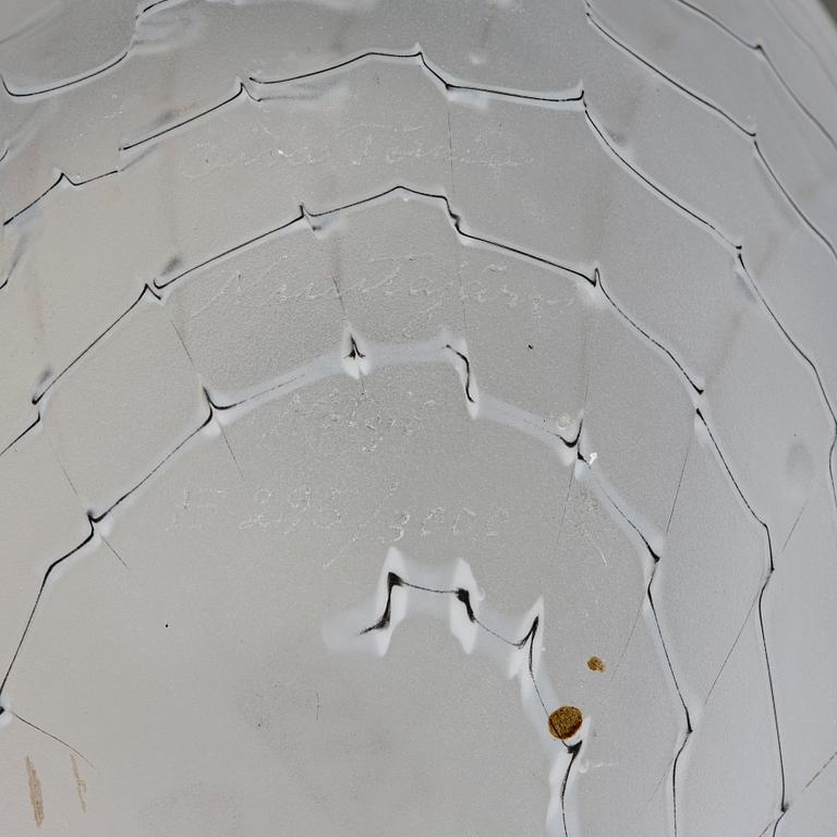 Oiva Toikka, a bird, 'Gull-billed Tern', Nuutajärvi Notsjö, Finland.