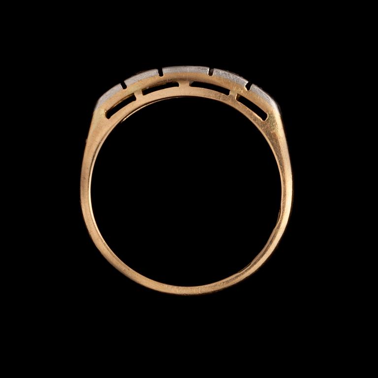 RING, 18K guld, diamanter. A. Tillander, 1953. Vikt ca 1,8 g.